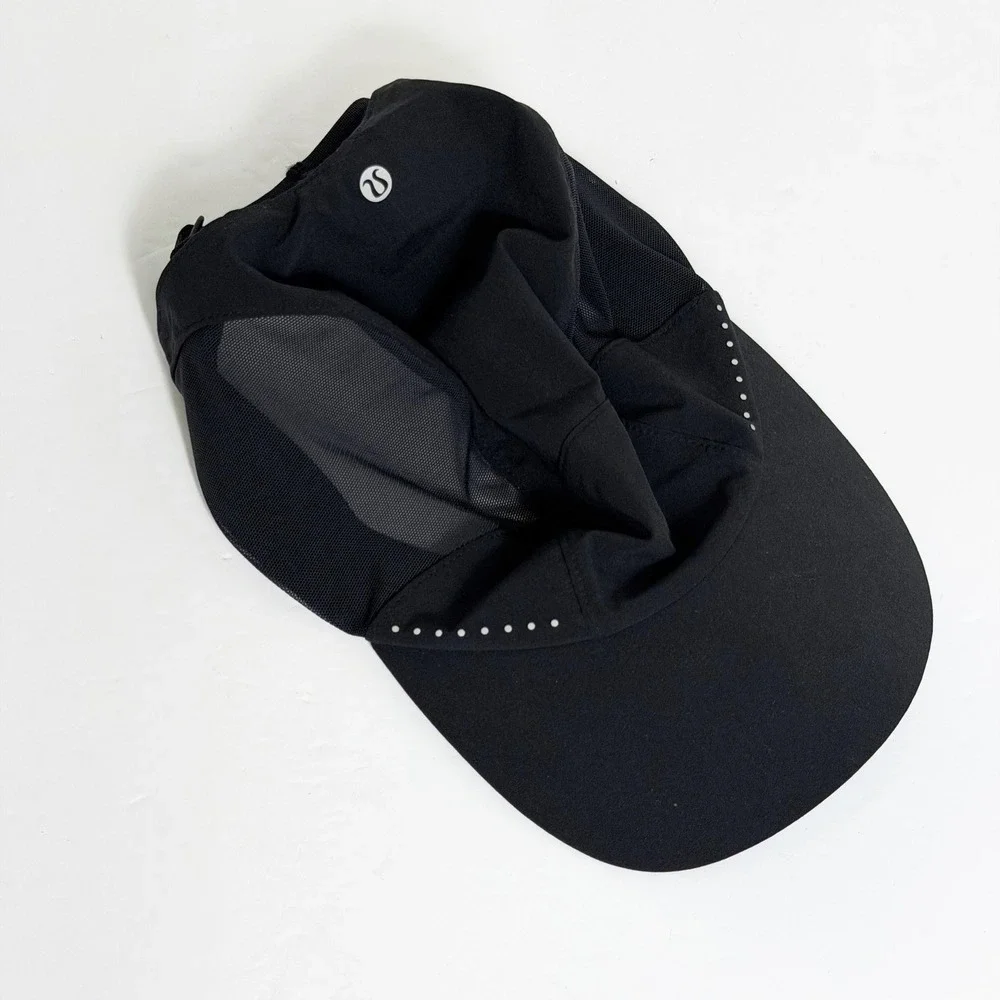 Lululemon Running Hat Women OS Black Fast and Free Mesh Reflective Athletic Cap